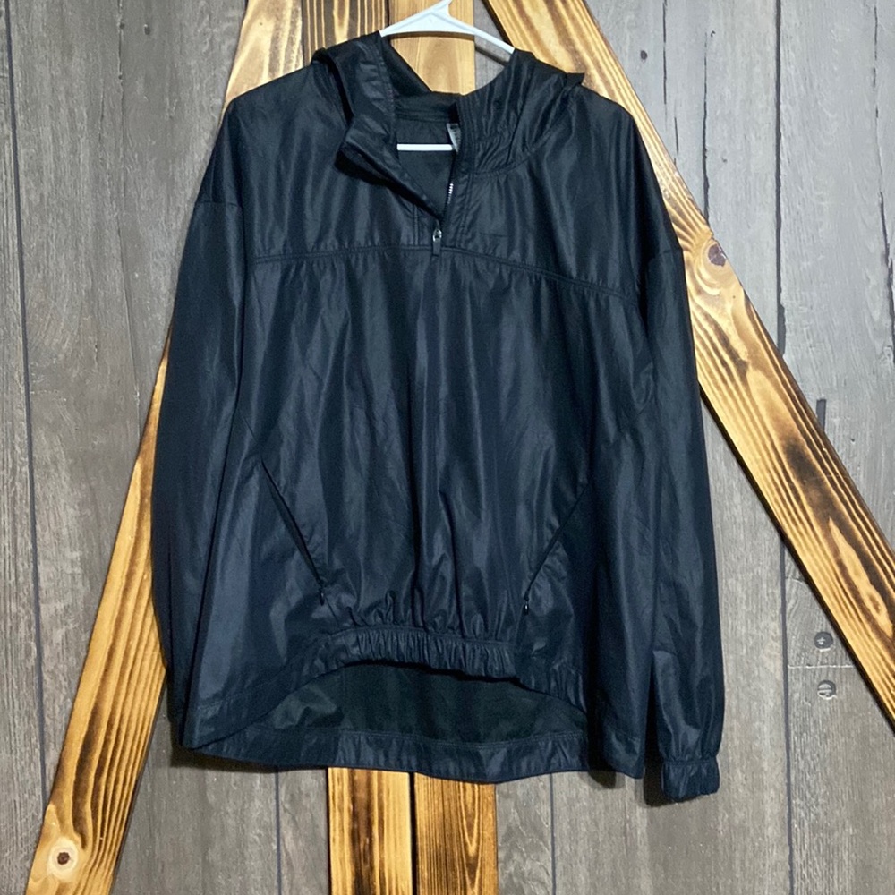 Fabletics wind breaker jacket